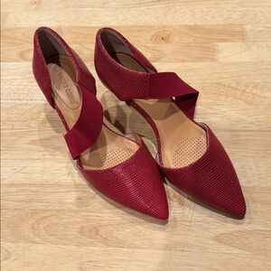 Corso Como Women's Textured Red Heels size 6